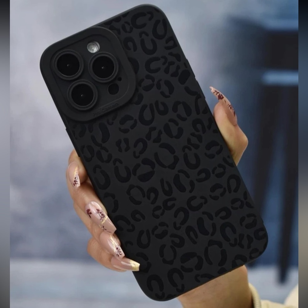 iPhone 14 Plus Black Leopard Print Phone Case